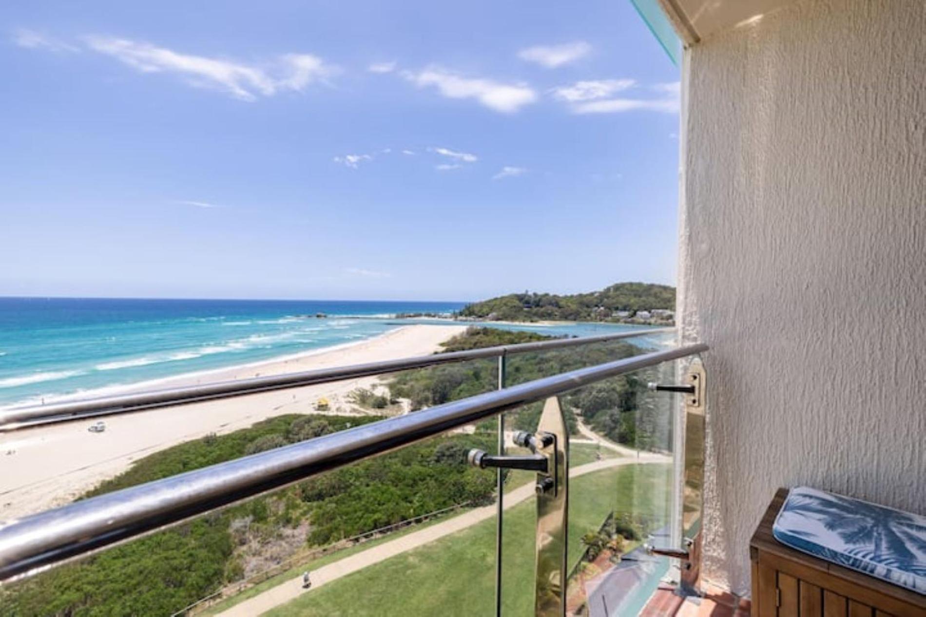 Apartment Ocean Front Escape On Palm Gold Coast