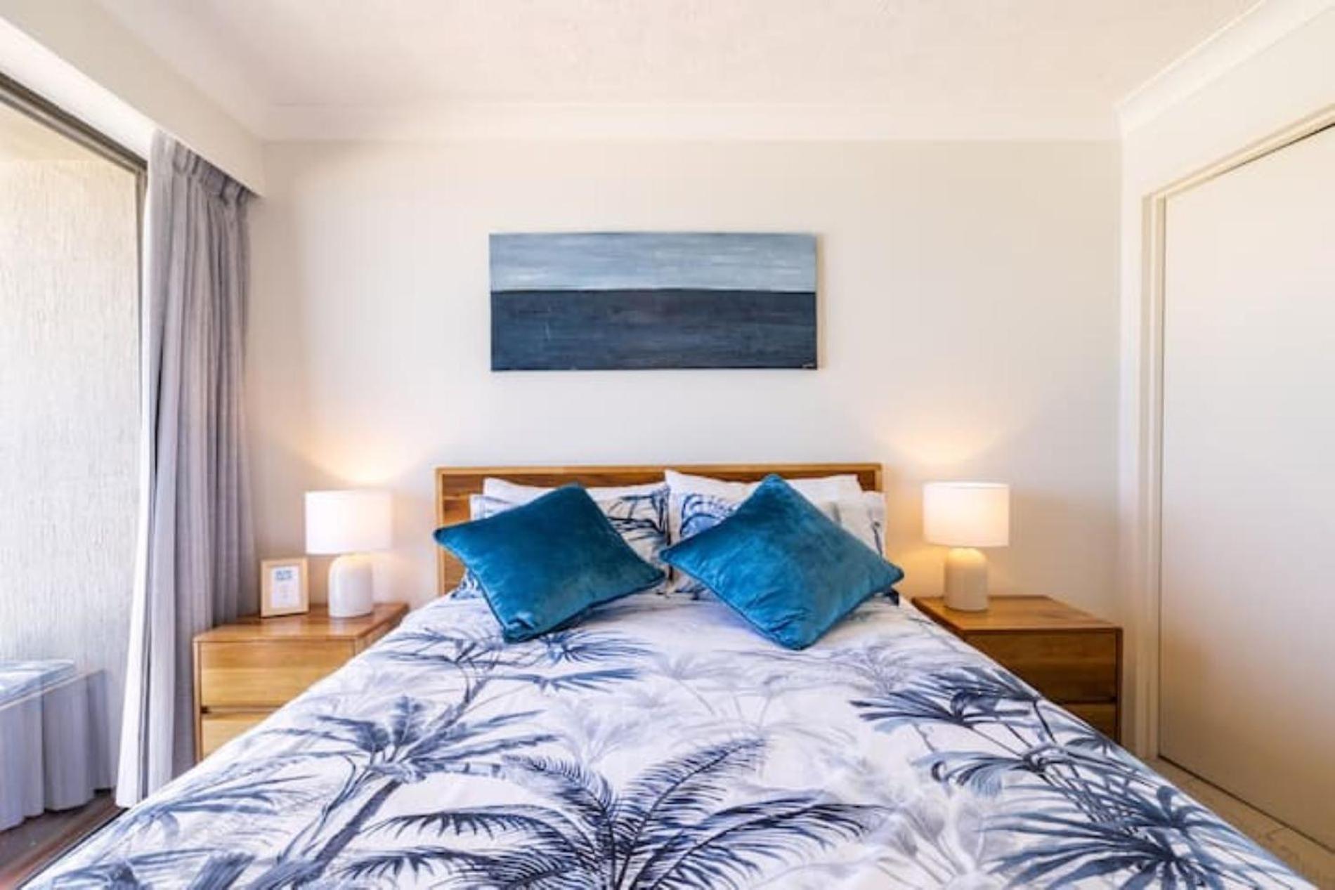 Apartment Ocean Front Escape On Palm Gold Coast