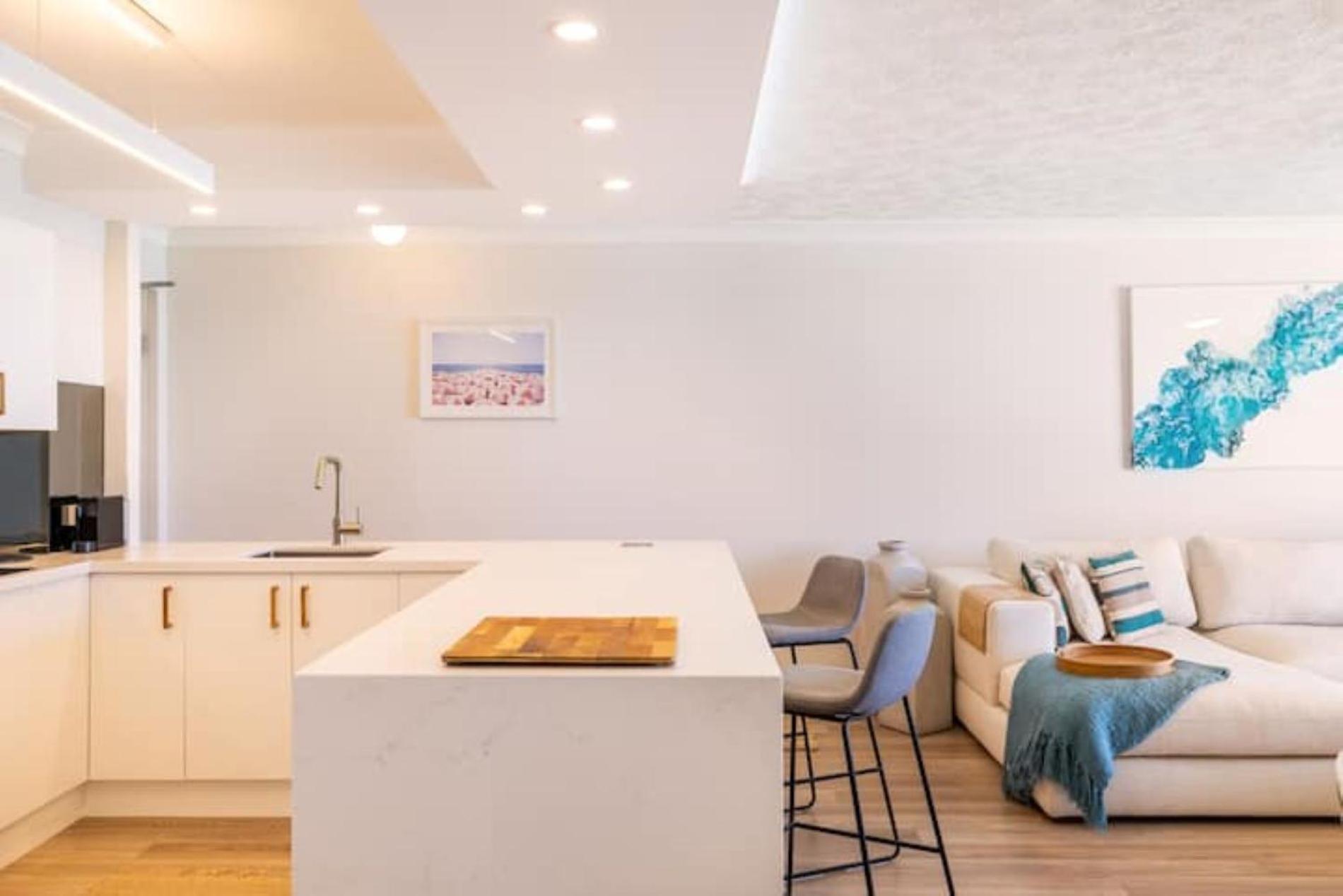 Apartment Ocean Front Escape On Palm Gold Coast