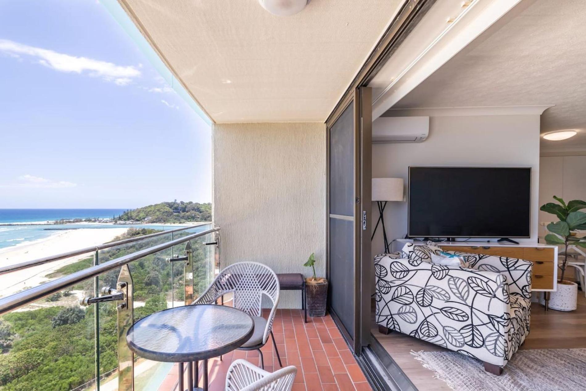 Ocean Front Escape On Palm * Gold Coast
